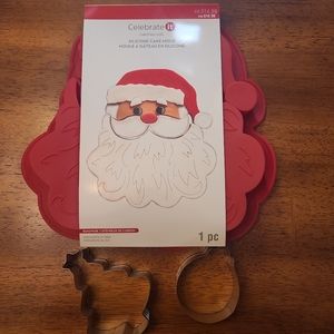 NWT Celebrate It Christmas Bundle Large Santa Mold, 2 Christmas Cookies Cutters